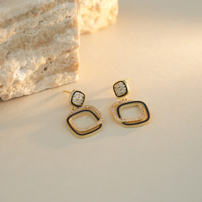 Black Square Layered Geometric Drop Earrings - Image 4