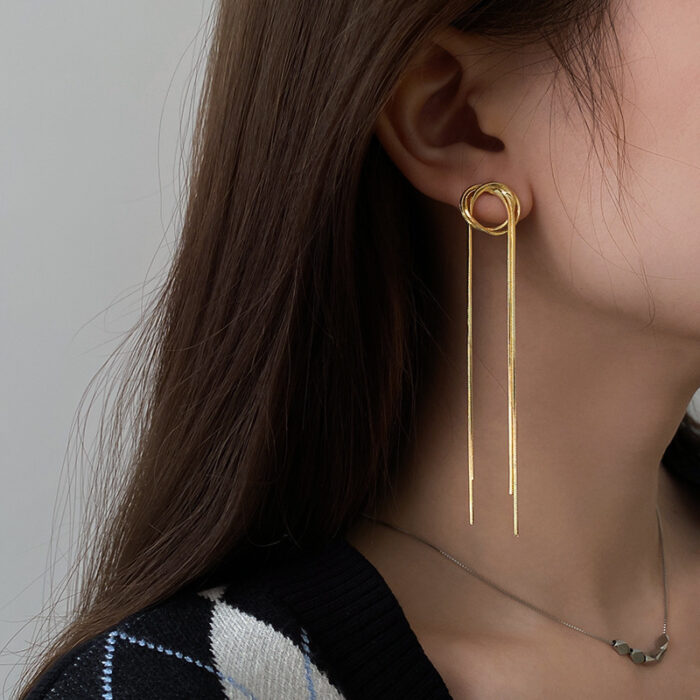 drop earrings