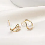 pearl studs