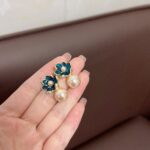 Teal Flower with Champagne Pearl EArrings - Image 5