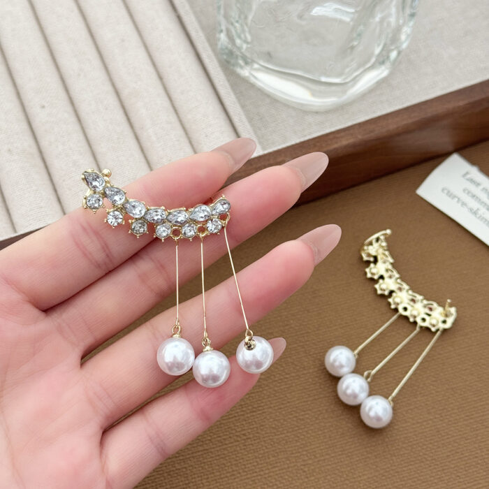 Dazzling Crystal Cuff Pearl Drop Earrings - Image 4