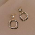 Black Square Layered Geometric Drop Earrings - Image 2
