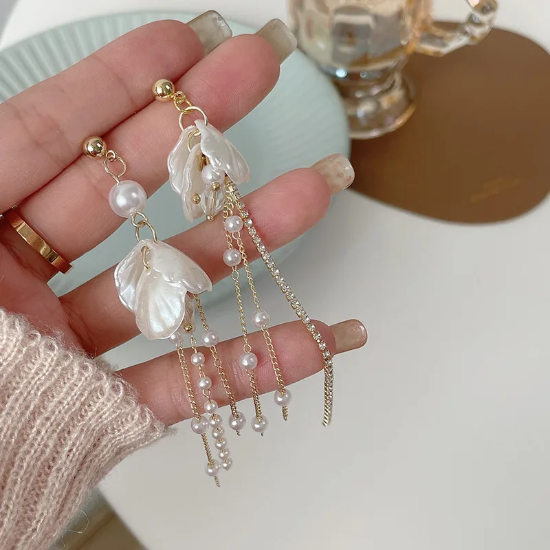 White Shells & Pearls Long Tassel Earrings - Image 6