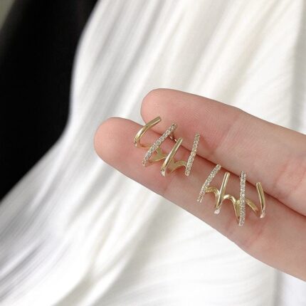 chic gold studs