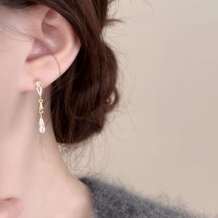 gold earrings for women