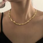 Designer necklace with modern twist chain pattern